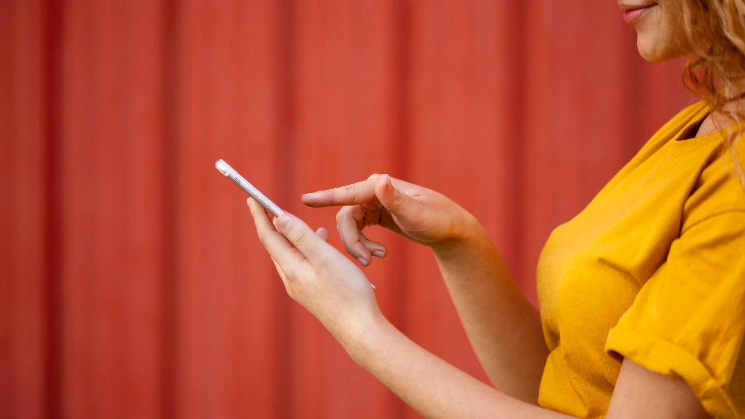 Rutina de gestos en 2025: doble toque para accesos directos, triple toque para accesibilidad y reglas de contexto que evitan activaciones accidentales